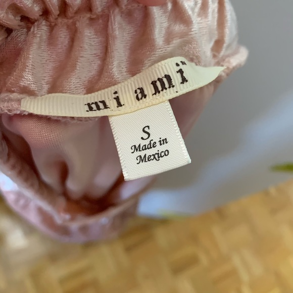 Miami | Rose Gold Crushed Velvet Pleated Skirt - Picture 7 of 7